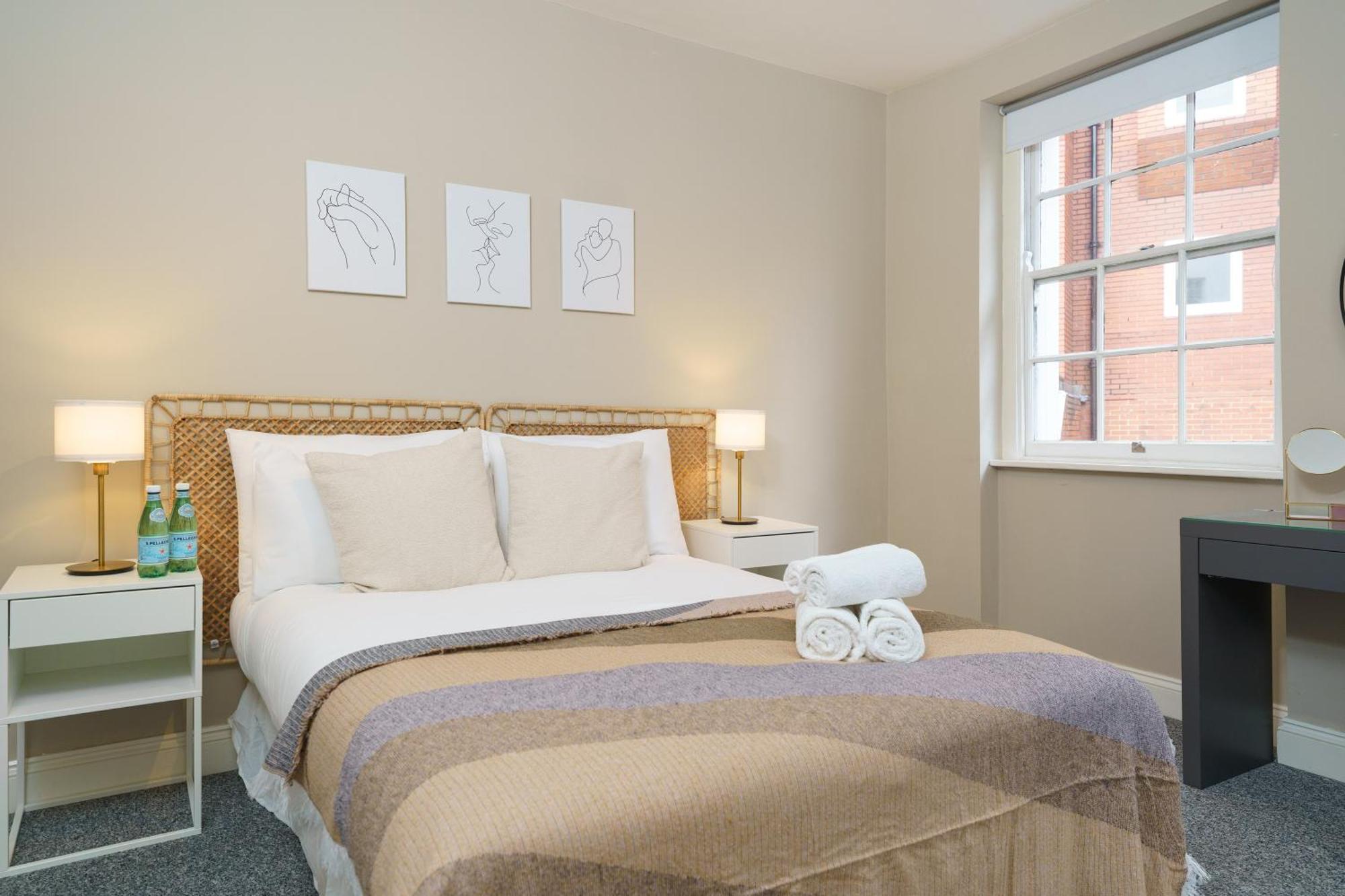 Best Covent Garden/Chinatown/Soho Location London Exterior foto